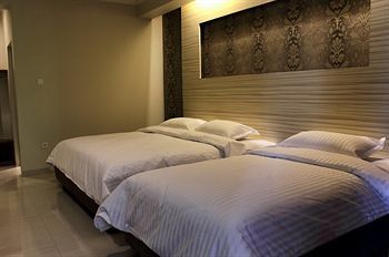 De'Corner Guest House Malang Dış mekan fotoğraf