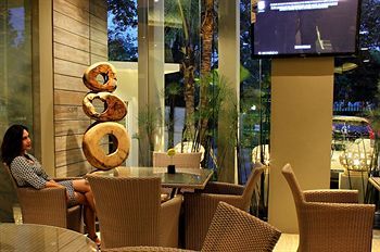 De'Corner Guest House Malang Dış mekan fotoğraf