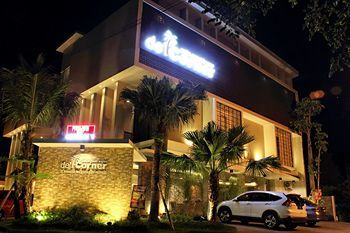 De'Corner Guest House Malang Dış mekan fotoğraf
